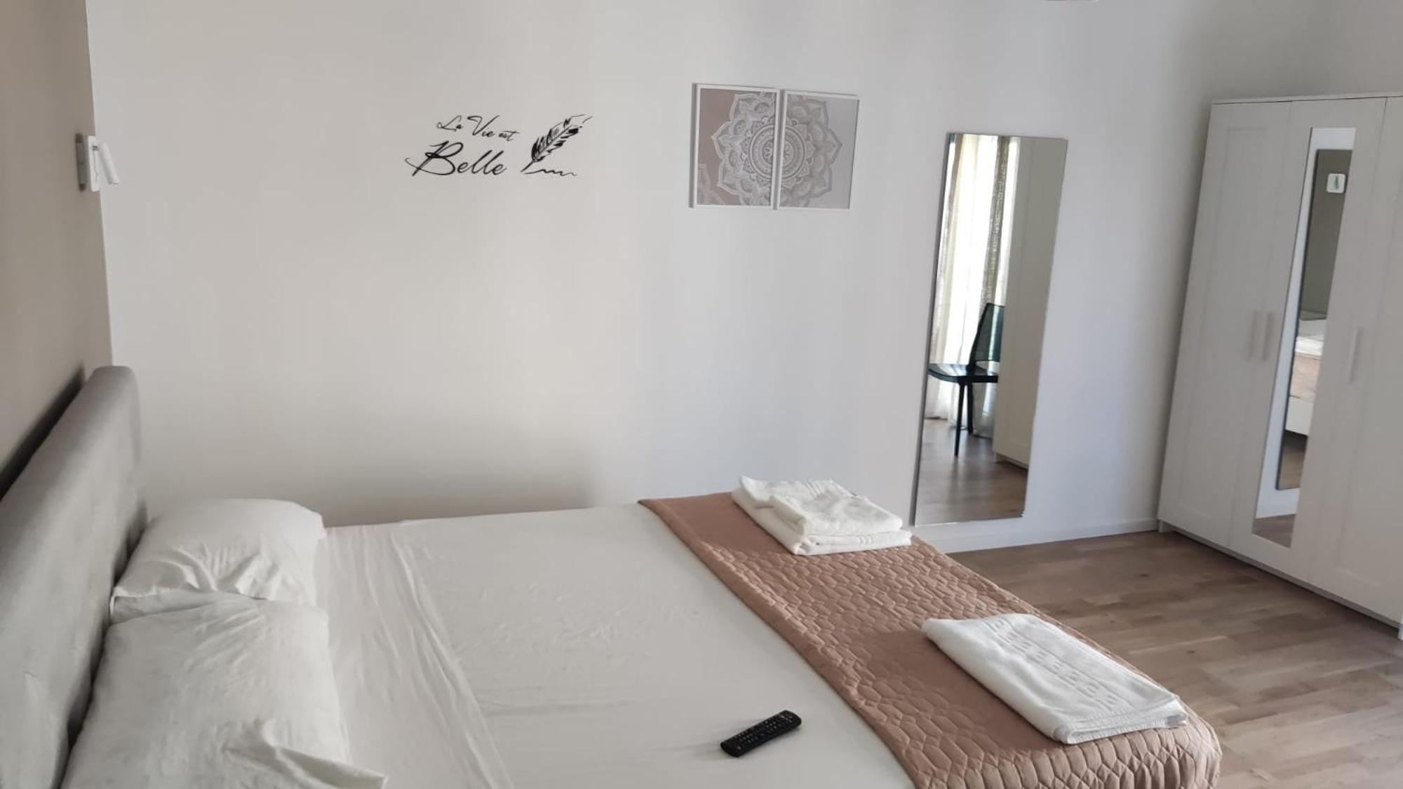 Dimora Rudiae Lecce Bed & Breakfast Ngoại thất bức ảnh